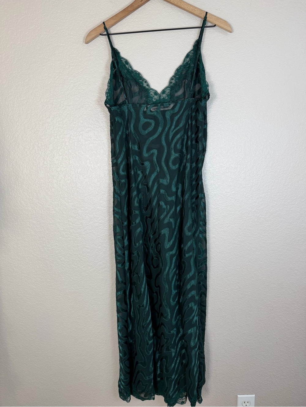 Vintage Victoria’s Secret Green Velvet Burnout Maxi Slip Nightgown 90’s Large - Picture 9 of 13